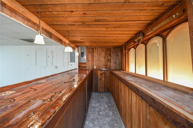 Building Photo - 17040 Birmingham Rd