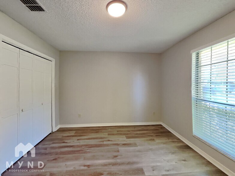 Building Photo - 3009 Nautilus Rd