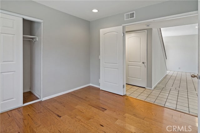 Building Photo - 2858 Laureltree Dr