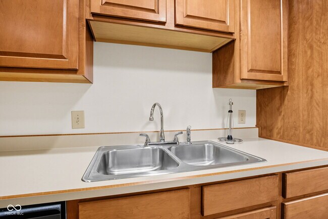 Building Photo - 1711 Lafayette Ave