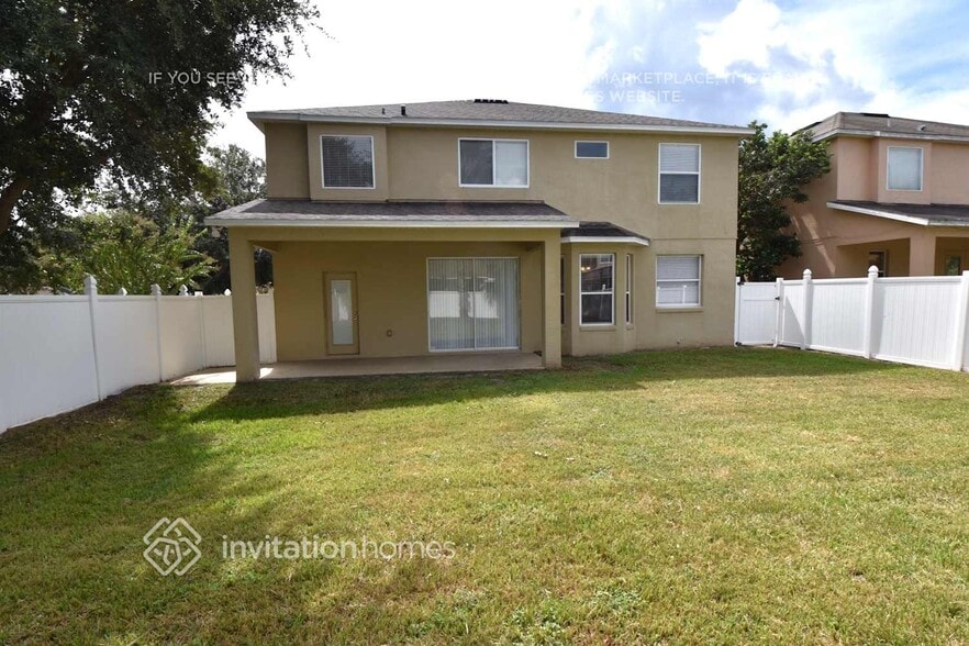 Building Photo - 12905 Grovehurst Ave
