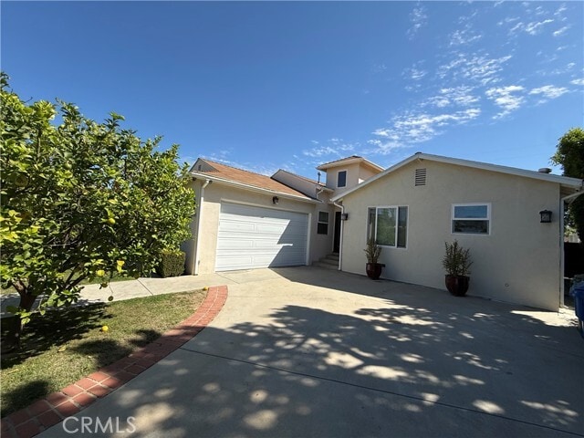 Building Photo - 5906 Graves Ave