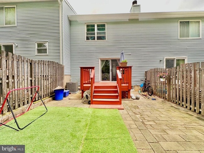 Building Photo - 41 Brookview Cir