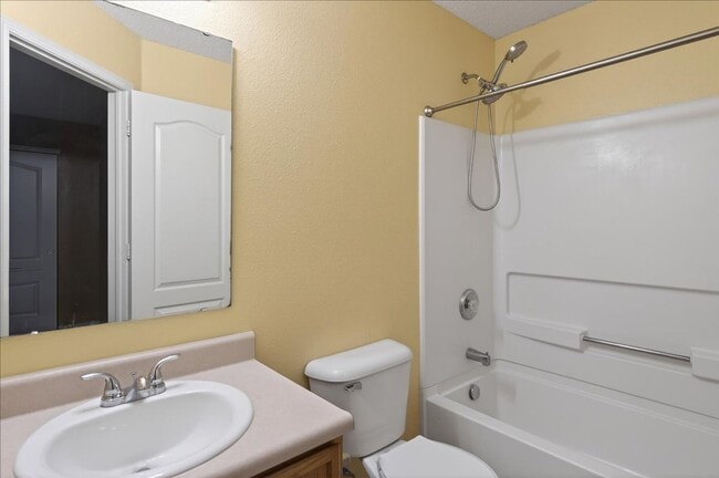 Building Photo - 12599 Majestic Way