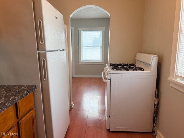 Building Photo - 990 Kelly Ave