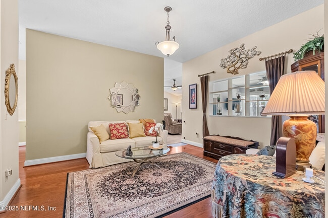 Building Photo - 6656 Rivercrest Dr