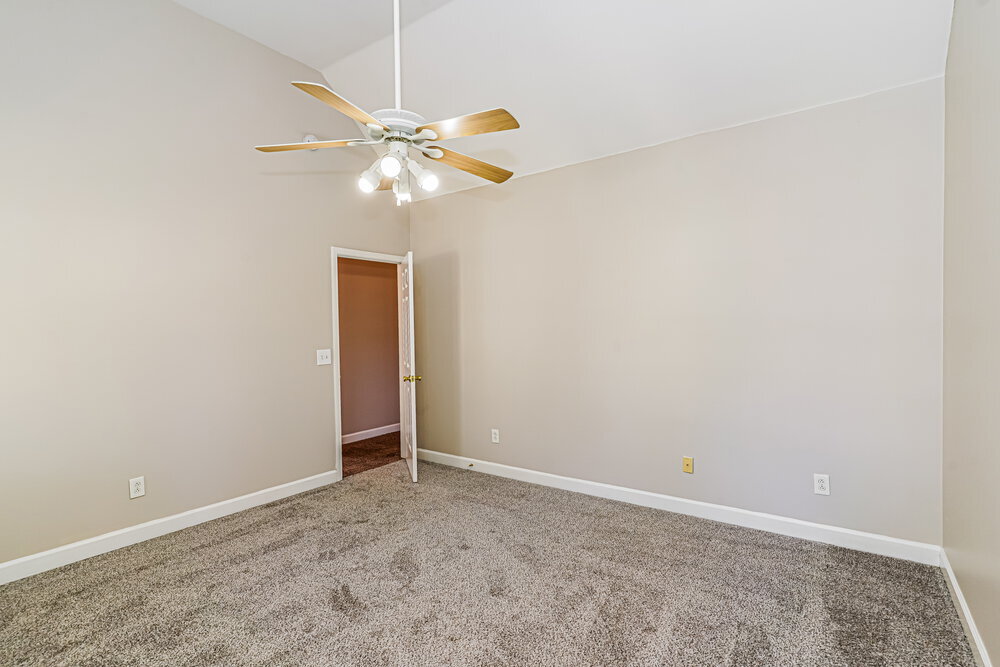 Building Photo - 318 Gatewood Dr