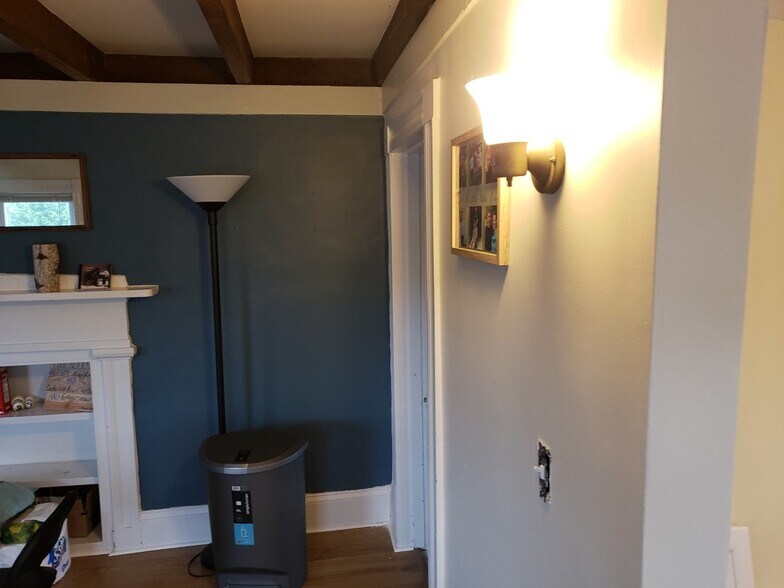 Building Photo - 48 Fourth St