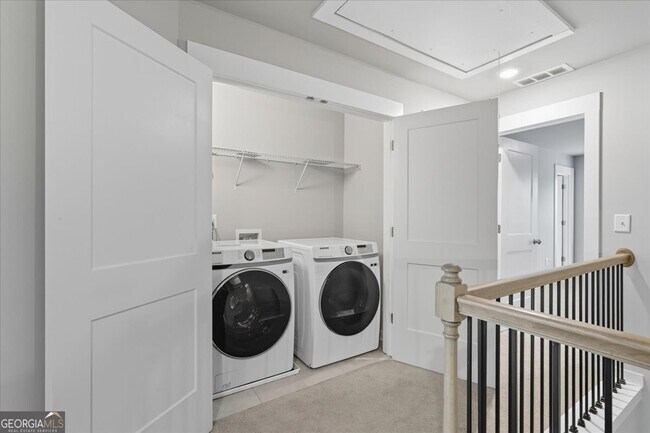 Building Photo - 2030 Main St NW