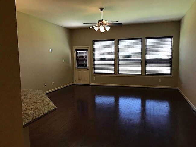 Building Photo - 7826 Gable Bridge Ln