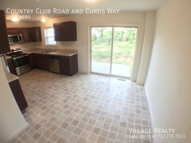 Building Photo - Available mid-January! Spacious 3 bed, 2.5...