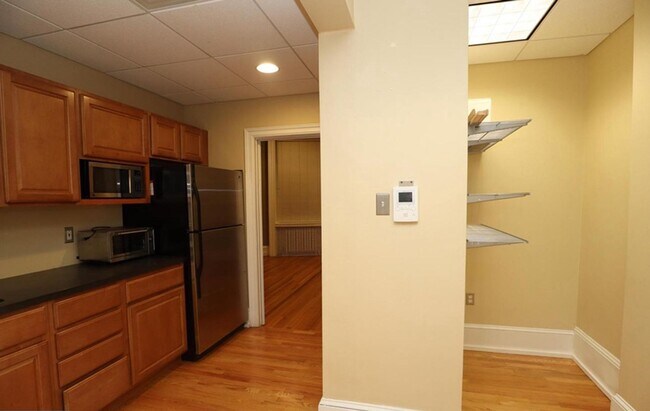 Building Photo - 1608 Spruce St