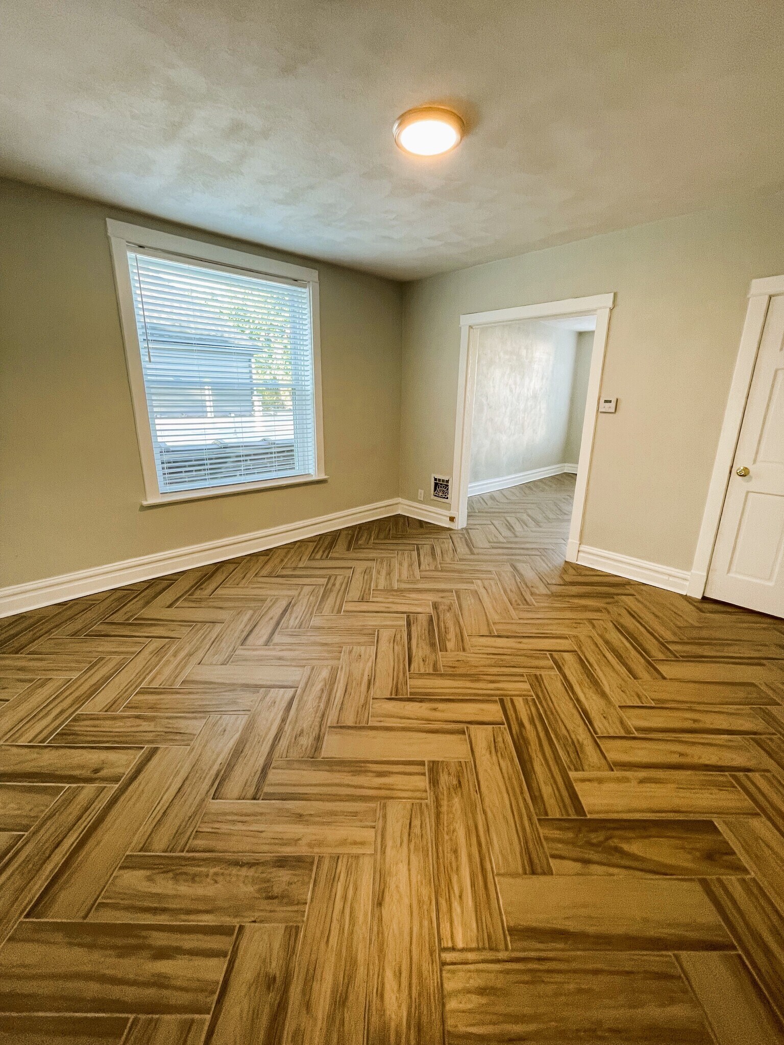 Building Photo - 3226 Portis Ave