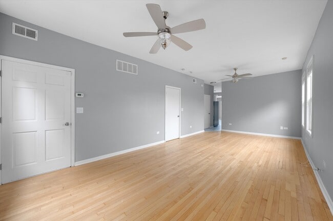 Building Photo - 1756 N Karlov Ave