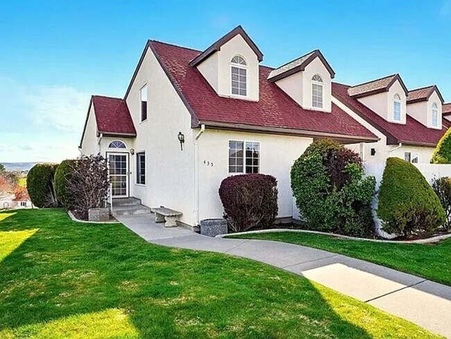 Primary Photo - Move-In Special: $1000 off first month's r...