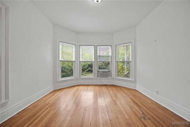 Building Photo - 333 Lafayette Ave