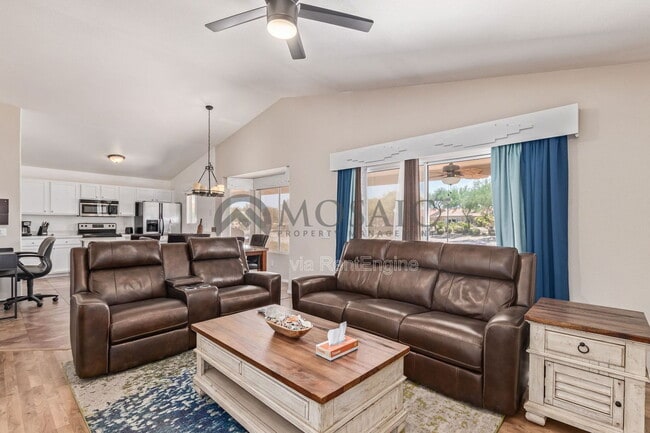 Building Photo - 1797 E Lindrick Dr