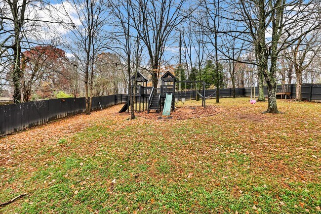 Building Photo - 1838 Patricia Dr