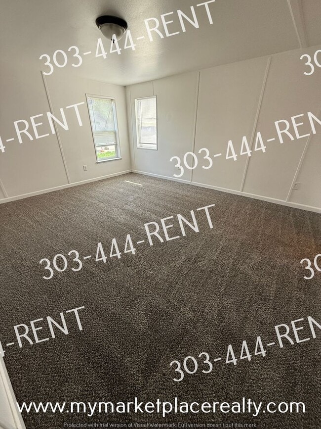 Building Photo - Spacious 3 Bedrooms and 2 bathroom home!!!