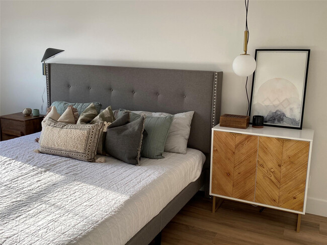 Building Photo - 1900 S Ocean Blvd