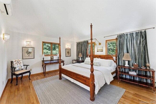 Building Photo - 18 Quogo Neck Ln