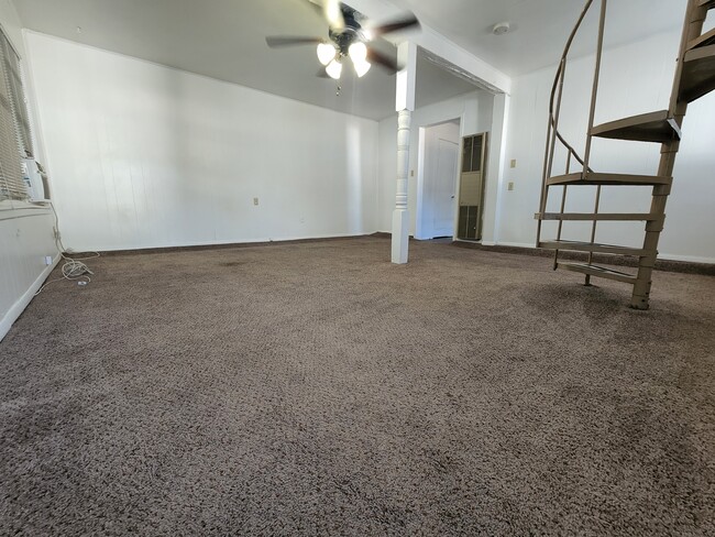 Primary Photo - 2629 20th St