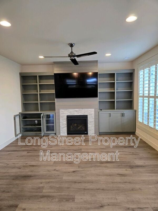 Building Photo - 1947 SW Stanford St