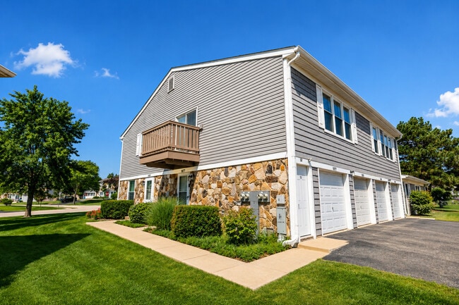 Building Photo - 1077 Glouchester Harbor