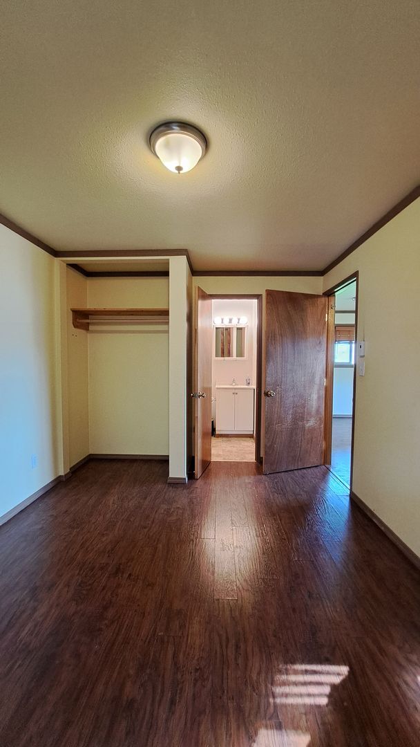 Building Photo - 1 Bedroom Rambler in Mannette