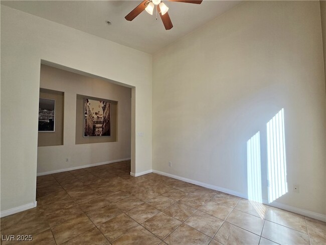 Building Photo - 9818 Nicova Ave