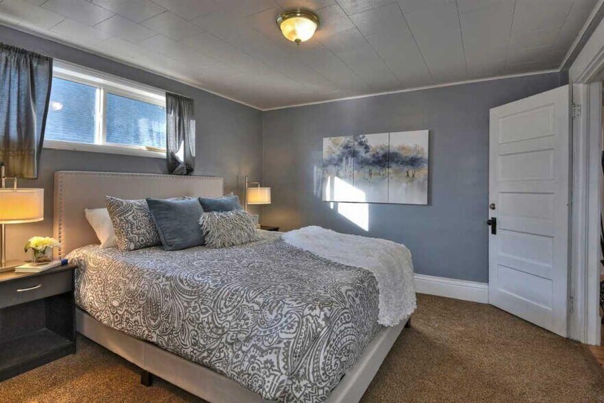 Main Floor Bedroom #1 - 1709 W Spofford Ave