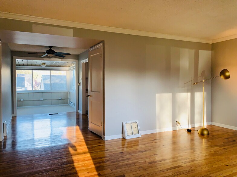 Building Photo - 2835 Edgewood Ave S