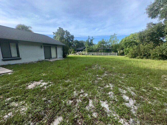 Building Photo - Huge 4/3 home in Lake Mary