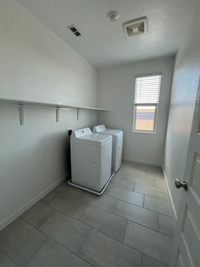 Building Photo - Brand New 2-Story Home in Spring Lake Area of Woodland-$500 Off First Month's Rent