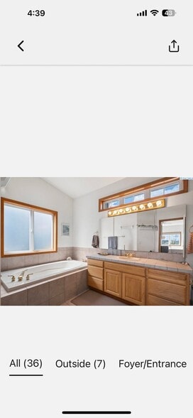 Building Photo - 1545 Capri Ct