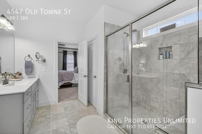 Building Photo - 4547 Old Towne St