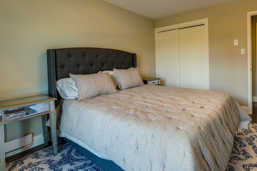 Building Photo - 4627 Irving St