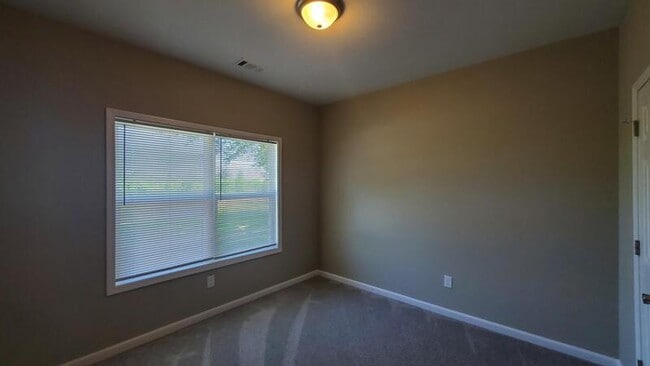 Building Photo - 5099 Mars Hill Rd