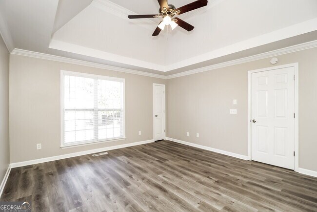 Building Photo - 33 Clearview Dr