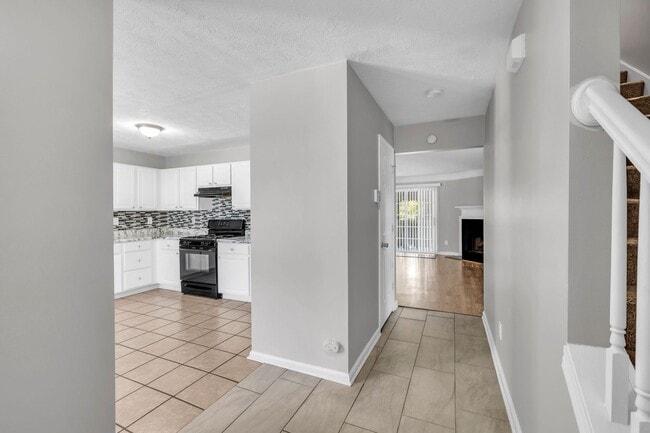 Building Photo - 3061 Majestic Park Ct