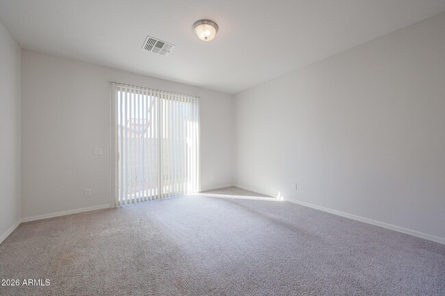 Building Photo - 5458 W Fulton St