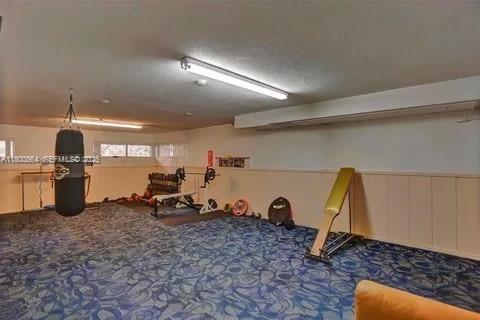 Building Photo - 1205 Mariposa Ave