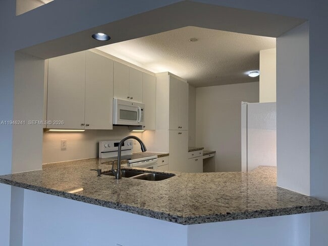 Building Photo - 10730 NW 66th St