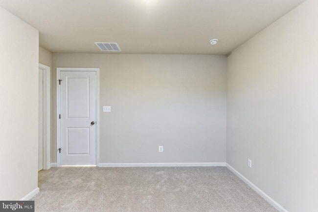 Building Photo - 410 18th Ave