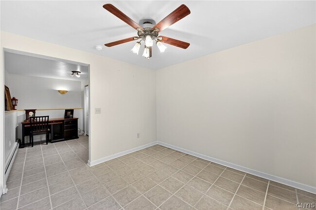 Building Photo - 8237 Mantova Dr