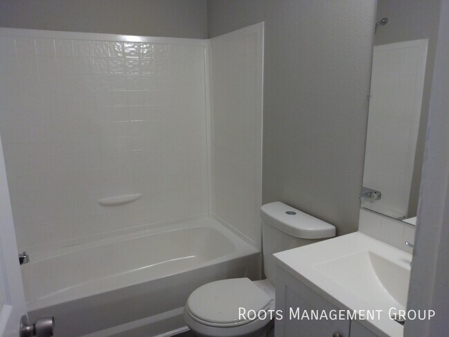 Building Photo - Home Available to Lease - Apply Today!