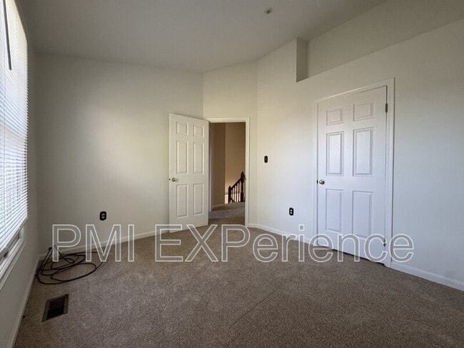 Building Photo - 12740 Wedgedale Ct