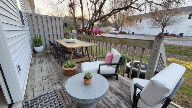 Building Photo - 23 Lexington Ct