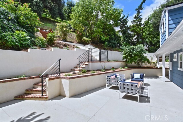 Building Photo - 11042 Fruitland Dr