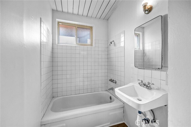 Building Photo - 3622 E Colorado Blvd